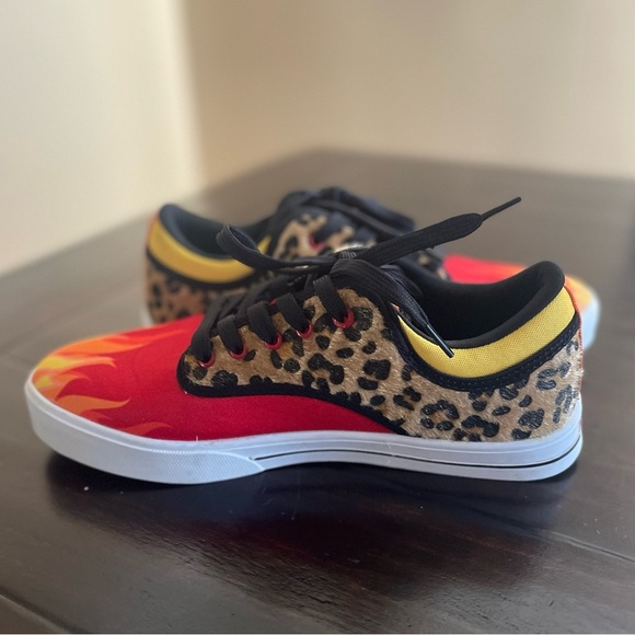 Vlado Spectro 3 Limited Edition Flames Men’s Sneakers - Picture 5 of 9